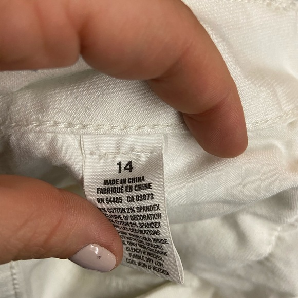 American Eagle Jean shorts Midi - Picture 2 of 6